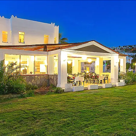 Kassandra ホテル ビテツ